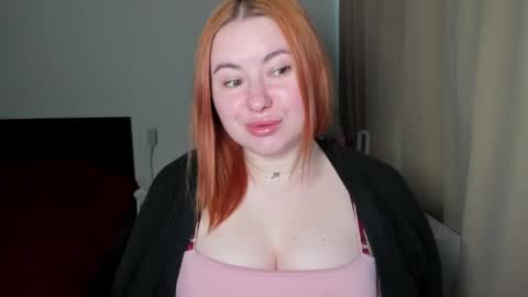 Snapshot of desirelayla chatting on April 28, 6:29 am LAYLA online show from April 28, 6:29 am