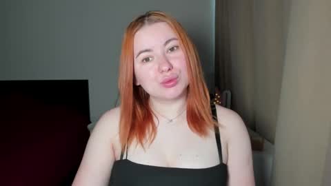 Snapshot of desirelayla chatting on May 3, 6:19 am LAYLA online show from May 3, 6:19 am