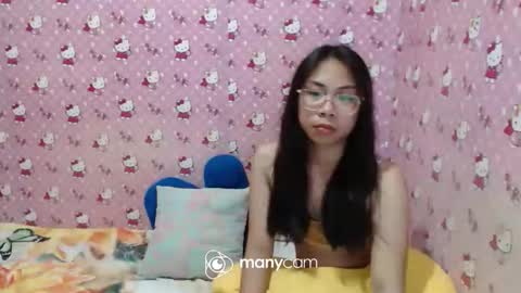 Snapshot of desiring4u chatting on May 15, 11:56 pm Lovie online show from May 15, 11:56 pm