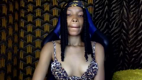 Snapshot of deslimbody90 chatting on February 15, 2:47 pm Deslimbody online show from February 15, 2:47 pm