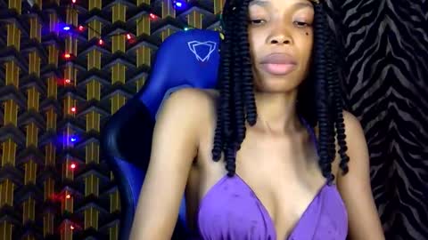 Snapshot of deslimbody90 chatting on March 18, 8:45 pm Deslimbody online show from March 18, 8:45 pm
