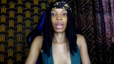 Snapshot of deslimbody90 chatting on March 19, 2:43 pm Deslimbody online show from March 19, 2:43 pm