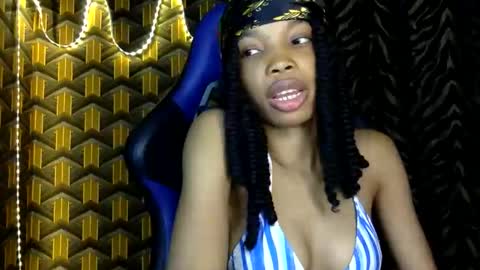 Snapshot of deslimbody90 chatting on April 7, 1:06 am Deslimbody online show from April 7, 1:06 am