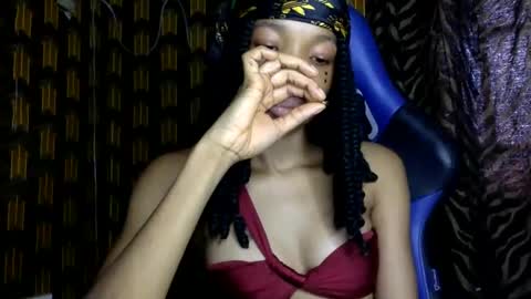 Snapshot of deslimbody90 chatting on April 8, 1:11 pm Deslimbody online show from April 8, 1:11 pm