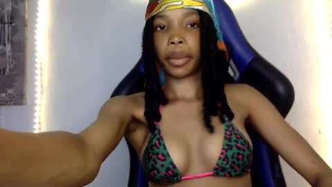 Snapshot of deslimbody90 chatting on May 31, 1:29 pm Deslimbody online show from May 31, 1:29 pm