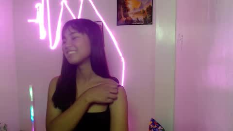 Snapshot of dess_morena chatting on June 1, 9:22 am Dess online show from June 1, 9:22 am