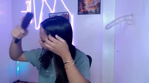 Snapshot of dess_morena chatting on June 9, 8:37 am Dess online show from June 9, 8:37 am