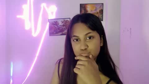 Snapshot of dess_morena chatting on June 11, 6:44 am Dess online show from June 11, 6:44 am