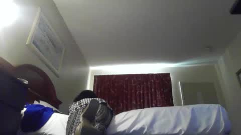 Snapshot of desscorn chatting on February 28, 12:39 pm DesScorn online show from February 28, 12:39 pm