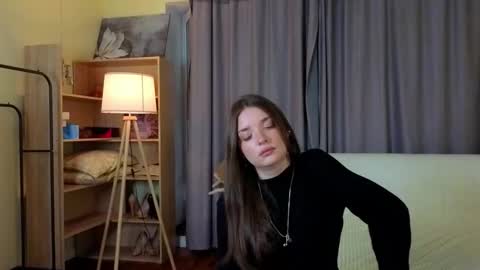 kristine online show from October 28, 1:03 pm