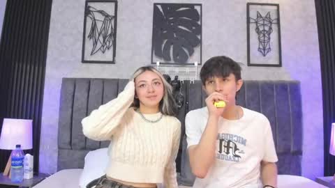 Snapshot of destello_xxx chatting on May 18, 4:02 pm Destello online show from May 18, 4:02 pm