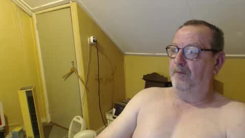 destelp online show from May 23, 4:29 am