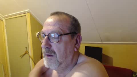 destelp online show from July 23, 4:32 am