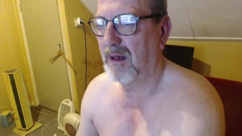 destelp online show from July 29, 12:42 am