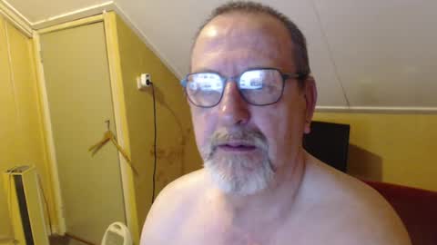 destelp online show from July 30, 10:20 pm