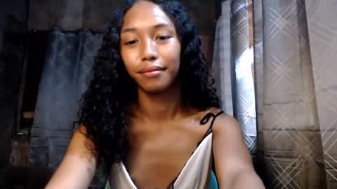Snapshot of destinedprincess_xx chatting on June 17, 4:48 am jenny online show from June 17, 4:48 am