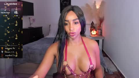 Destinne Mill online show from December 13, 2:49 pm