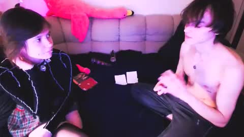 Snapshot of detumesco chatting on March 29, 1:11 pm Detumesco And Ipomeablue online show from March 29, 1:11 pm