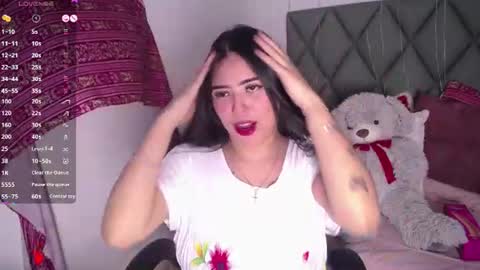 Snapshot of devika_kumar chatting on July 21, 7:05 pm devika online show from July 21, 7:05 pm