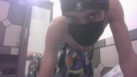 Snapshot of devil0332_0346 chatting on November 13, 5:45 pm devil0332_0346 online show from November 13, 5:45 pm