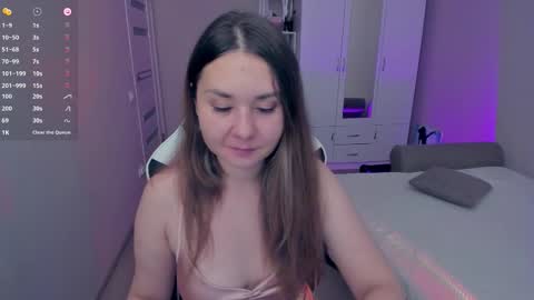 Snapshot of devil_mixie chatting on November 29, 3:53 am devil_mixie online show from November 29, 3:53 am