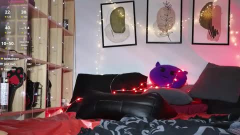 devil_s_bride online show from October 12, 6:29 pm