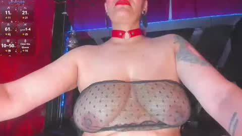 Snapshot of devil_taylorx chatting on February 20, 2:57 pm devil_taylorx online show from February 20, 2:57 pm