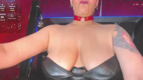 Snapshot of devil_taylorx chatting on March 4, 2:53 pm devil_taylorx online show from March 4, 2:53 pm