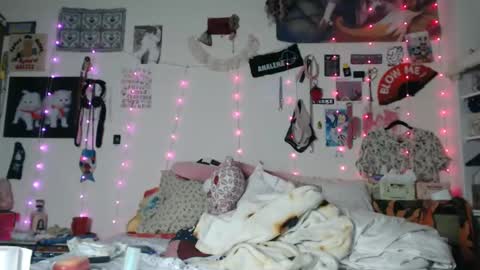 poutyangel online show from February 23, 9:44 am