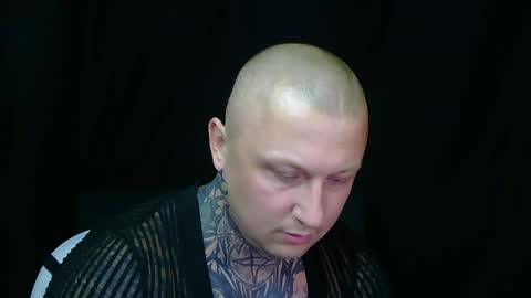 Snapshot of devilwithtats chatting on April 14, 11:49 am Lucian online show from April 14, 11:49 am