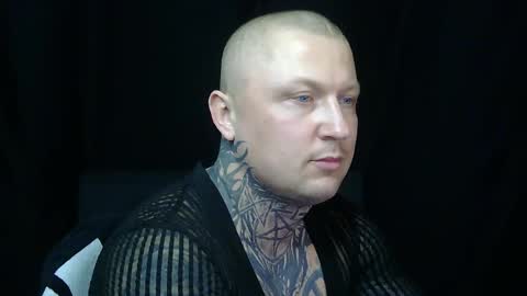 Snapshot of devilwithtats chatting on April 15, 8:54 am Lucian online show from April 15, 8:54 am