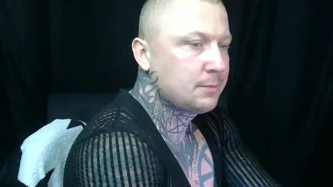 Snapshot of devilwithtats chatting on April 18, 8:51 am Lucian online show from April 18, 8:51 am
