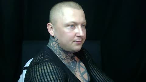 Snapshot of devilwithtats chatting on April 21, 9:59 am Lucian online show from April 21, 9:59 am