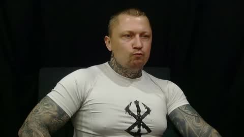 Snapshot of devilwithtats chatting on May 23, 8:07 am Lucian online show from May 23, 8:07 am