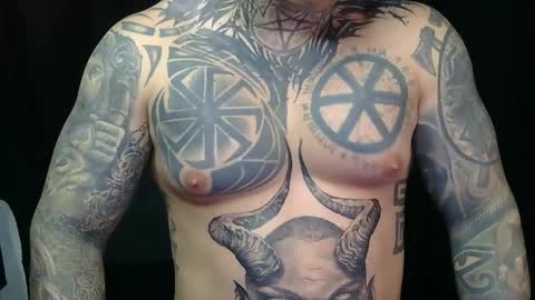 Snapshot of devilwithtats chatting on May 28, 3:20 pm Lucian online show from May 28, 3:20 pm