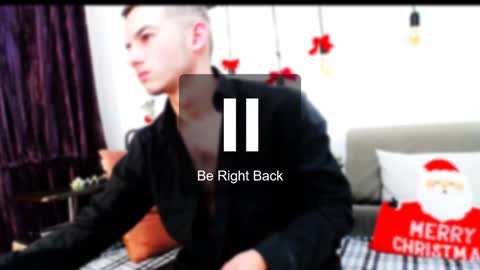 Snapshot of devin_ho chatting on December 23, 11:39 pm devin_ho online show from December 23, 11:39 pm