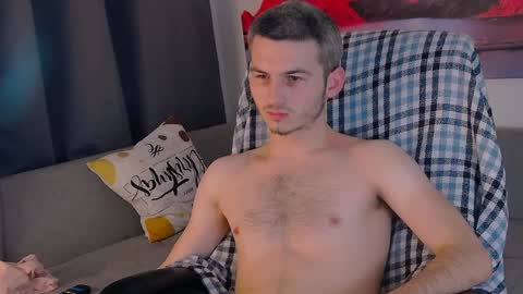 Snapshot of devin_ho chatting on January 4, 10:34 pm devin_ho online show from January 4, 10:34 pm