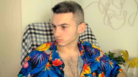 Snapshot of devin_ho chatting on February 17, 8:47 pm devin_ho online show from February 17, 8:47 pm