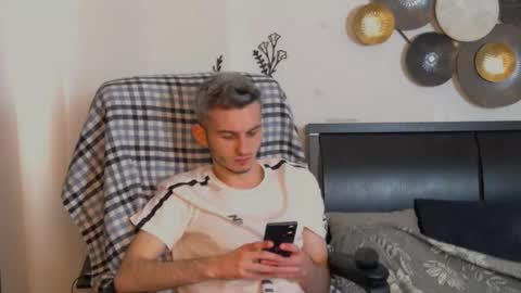 devin_ho online show from January 19, 9:02 am