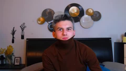 devin_ho online show from February 3, 3:17 pm