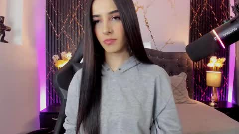 Snapshot of devlin_violet__ chatting on November 9, 9:24 pm PaulaInsta paulacastellanos 1Pvt open online show from November 9, 9:24 pm