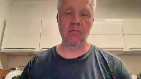 Snapshot of devon_nite chatting on June 28, 12:49 am Devon online show from June 28, 12:49 am