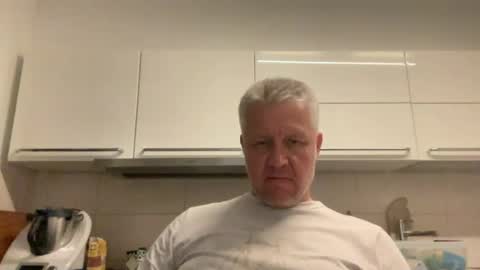 Snapshot of devon_nite chatting on July 17, 11:20 pm Devon online show from July 17, 11:20 pm
