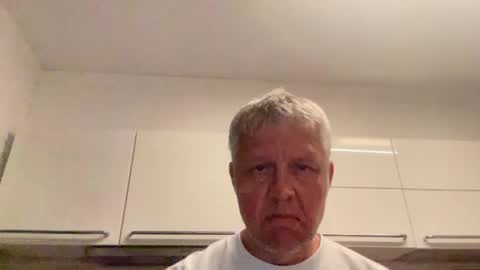Snapshot of devon_nite chatting on August 3, 12:42 am Devon online show from August 3, 12:42 am