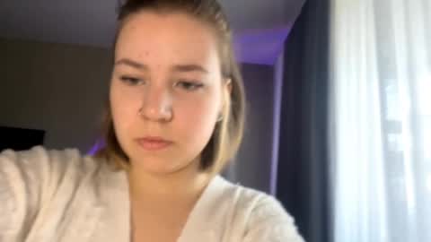 devontaneja online show from April 13, 6:30 am