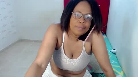 Devora.. online show from April 15, 11:17 am