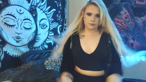 devyn winter online show from November 11, 7:36 pm