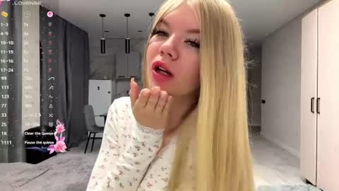 dewdropdoll online show from July 27, 7:21 pm