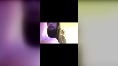 Snapshot of deweydreams chatting on January 14, 3:23 am deweydreams online show from January 14, 3:23 am