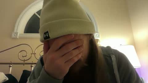 Snapshot of deweydreams chatting on February 1, 3:05 am deweydreams online show from February 1, 3:05 am